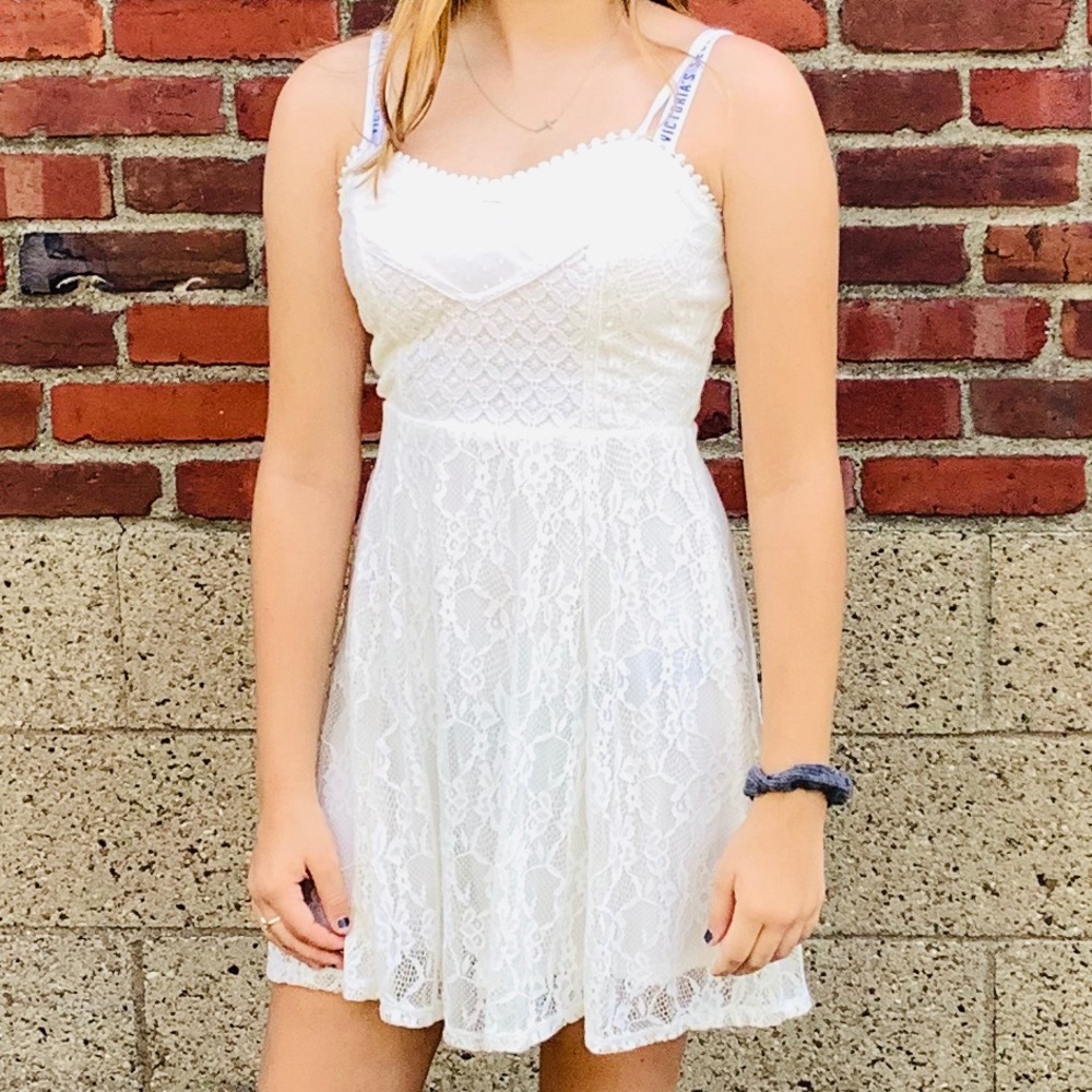 Women’s Lace Dress